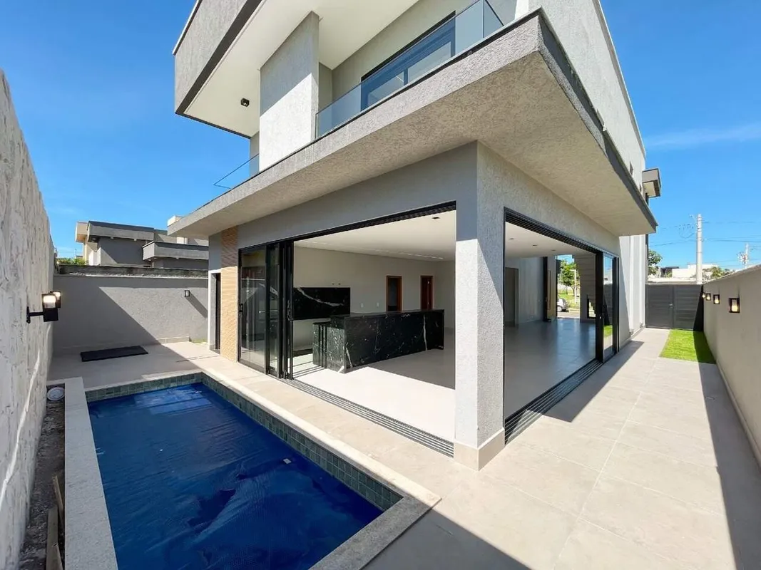 Parqville Pinheiros- Aparecida de GoiâniaSobrado de 249m² e 300m² de lote alto p...