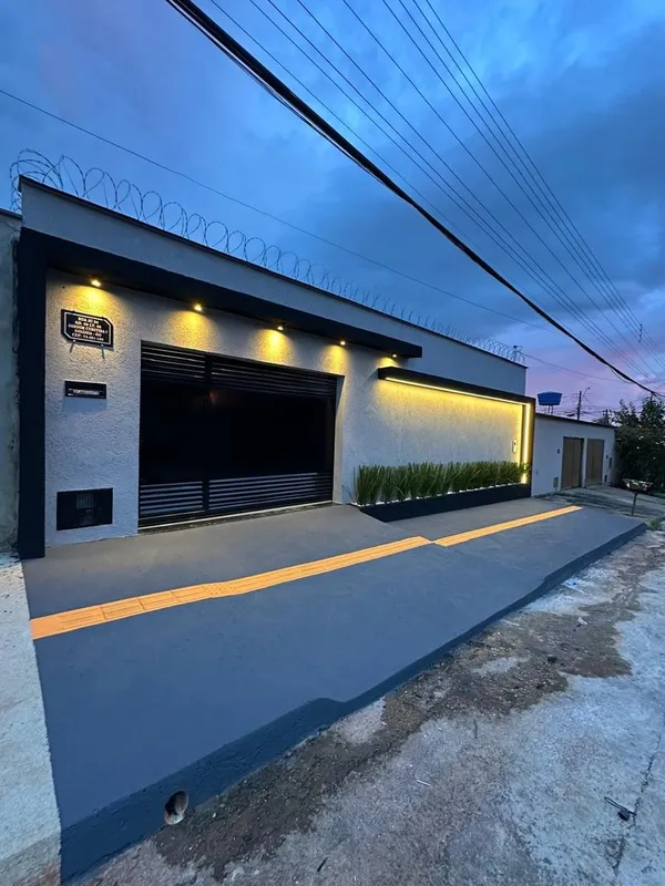 Casa - Setor Jardim Curitiba I Casa á venda 307m² mais apenas 233m² construidos,...