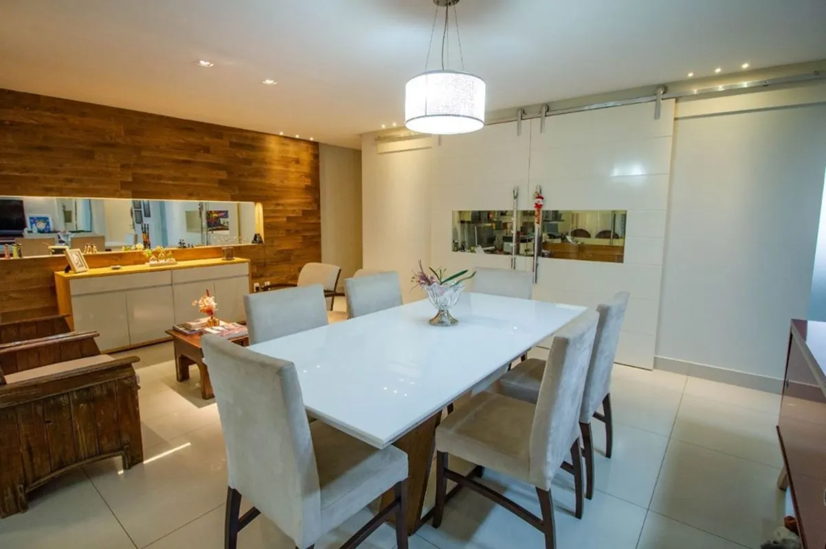 Apartamento de alto padrão com 151m², localizado na região do Alto Bueno, em exc...