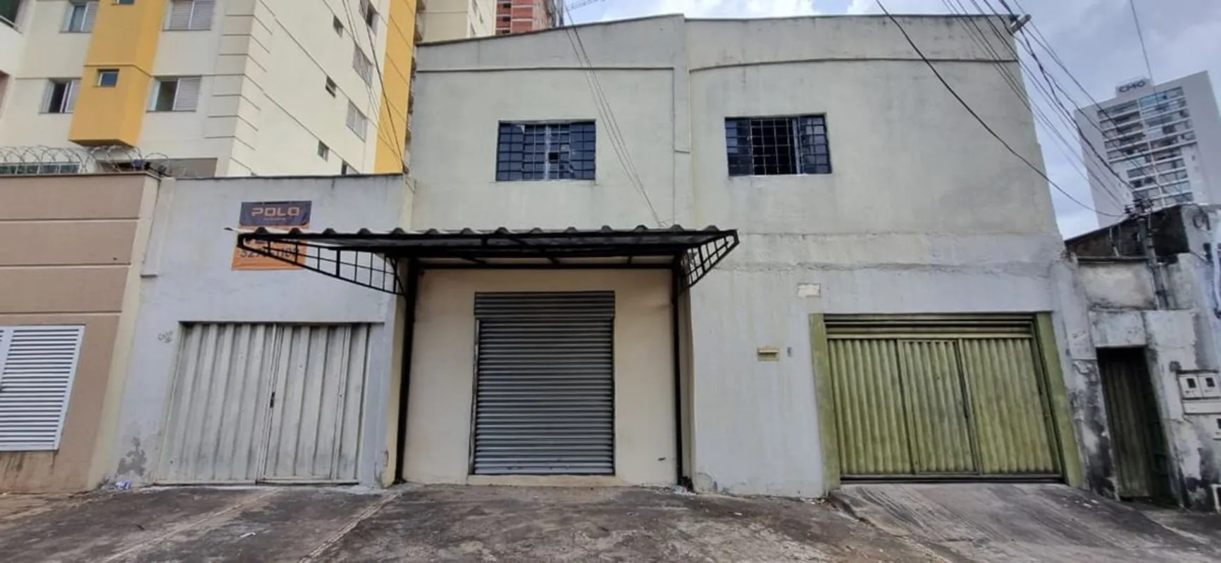 Segue uma versão mais profissional e atrativa para anúncios em portais imobiliár...