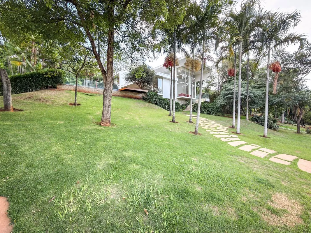 Sobrado no Aldeia do Vale com 564 mÂ² de Ã¡rea privativa e 1588 mÂ² de terreno. ...