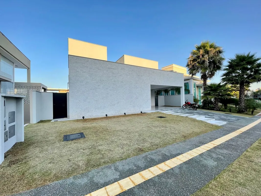 Casa TÃ©rrea Nova Alphaville Araguaia4 suÃ­tes plenas, sendo uma master com clos...