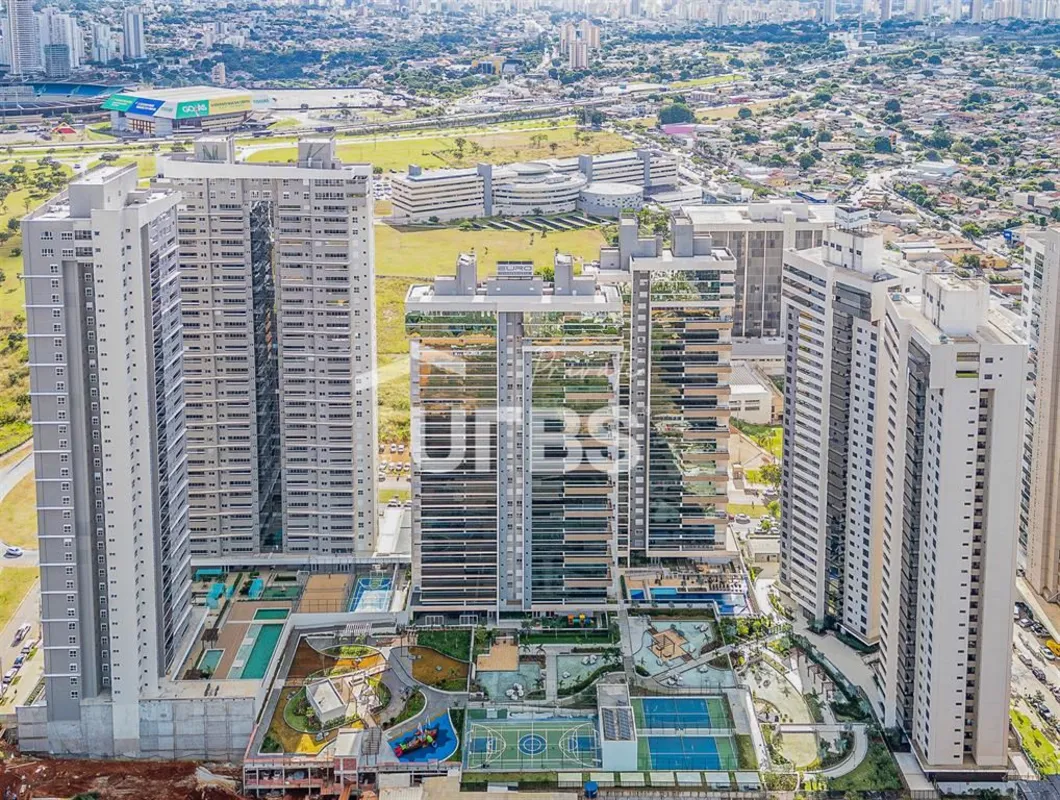 COD U-0032220 - Penthouse de alto padrão com 291,52 m² privativos, localizada no...