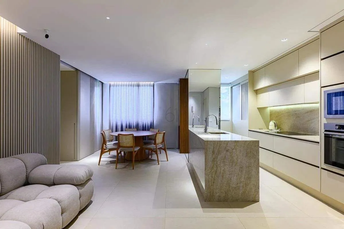APARTAMENTO REFORMADO, NASCENTE, COM 2 QUARTOS (1 SUÍTE), 2 VAGAS E VISTA LIVRE ...