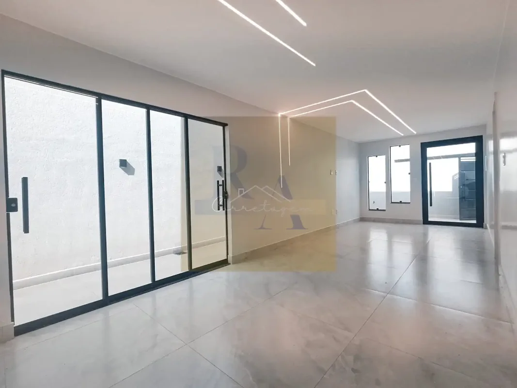 R.A Corretagem apresenta a você essa Casa de Alto Padrão - QNM 03, uma residênci...