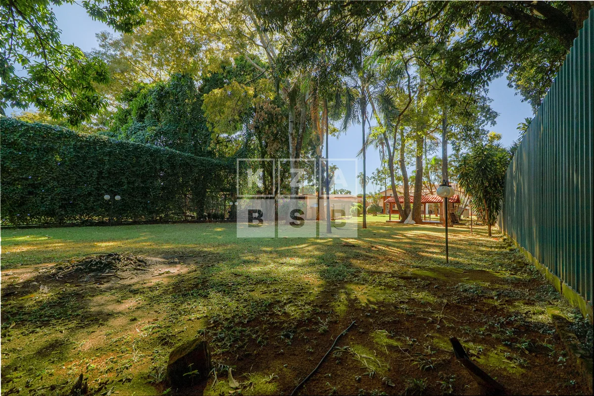 KZA BSBVENDE TERRENO COM 1700M2 TOTAL NA QL 10, PERFEITO PARA UMA BELA CONSTRUÇÃ...