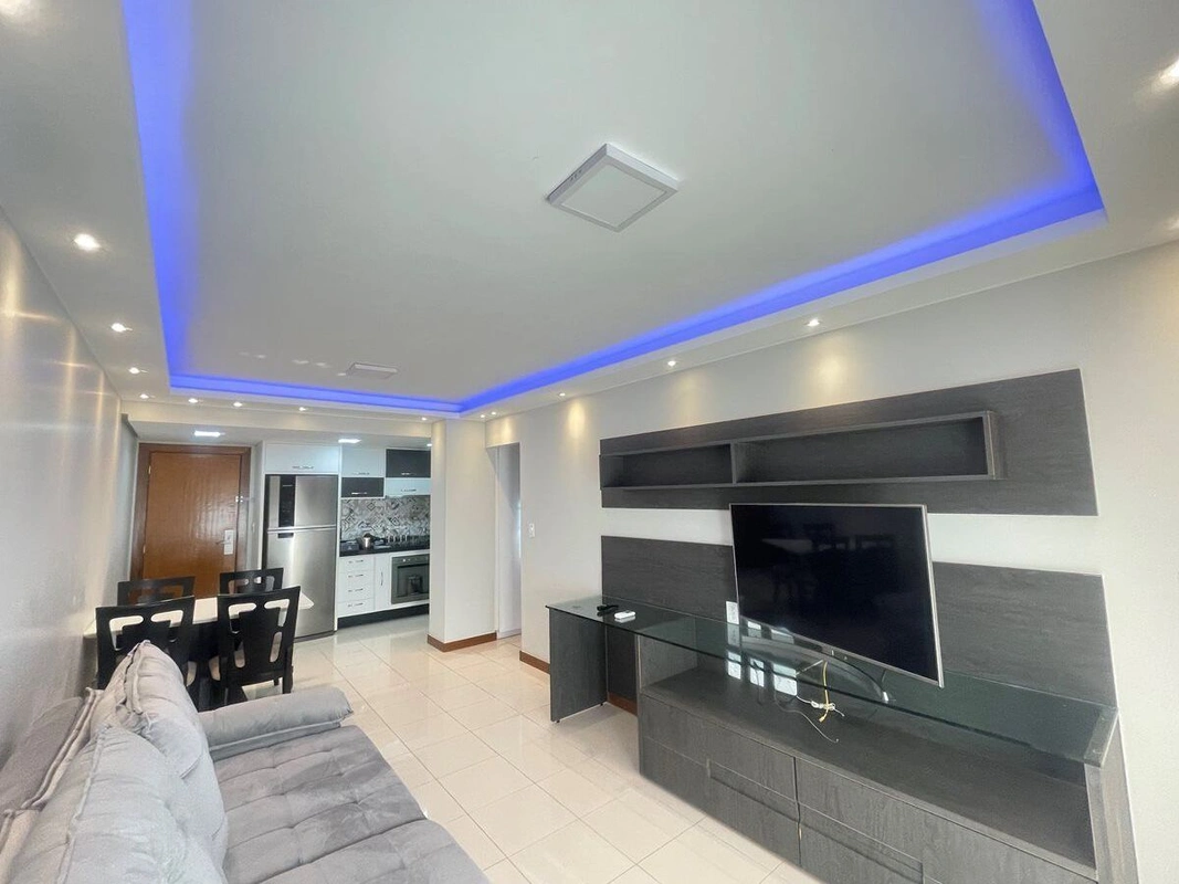 Descubra um apartamento mobiliado na SHTN Trecho 1, ASA NORTE, Brasília, DF, que...