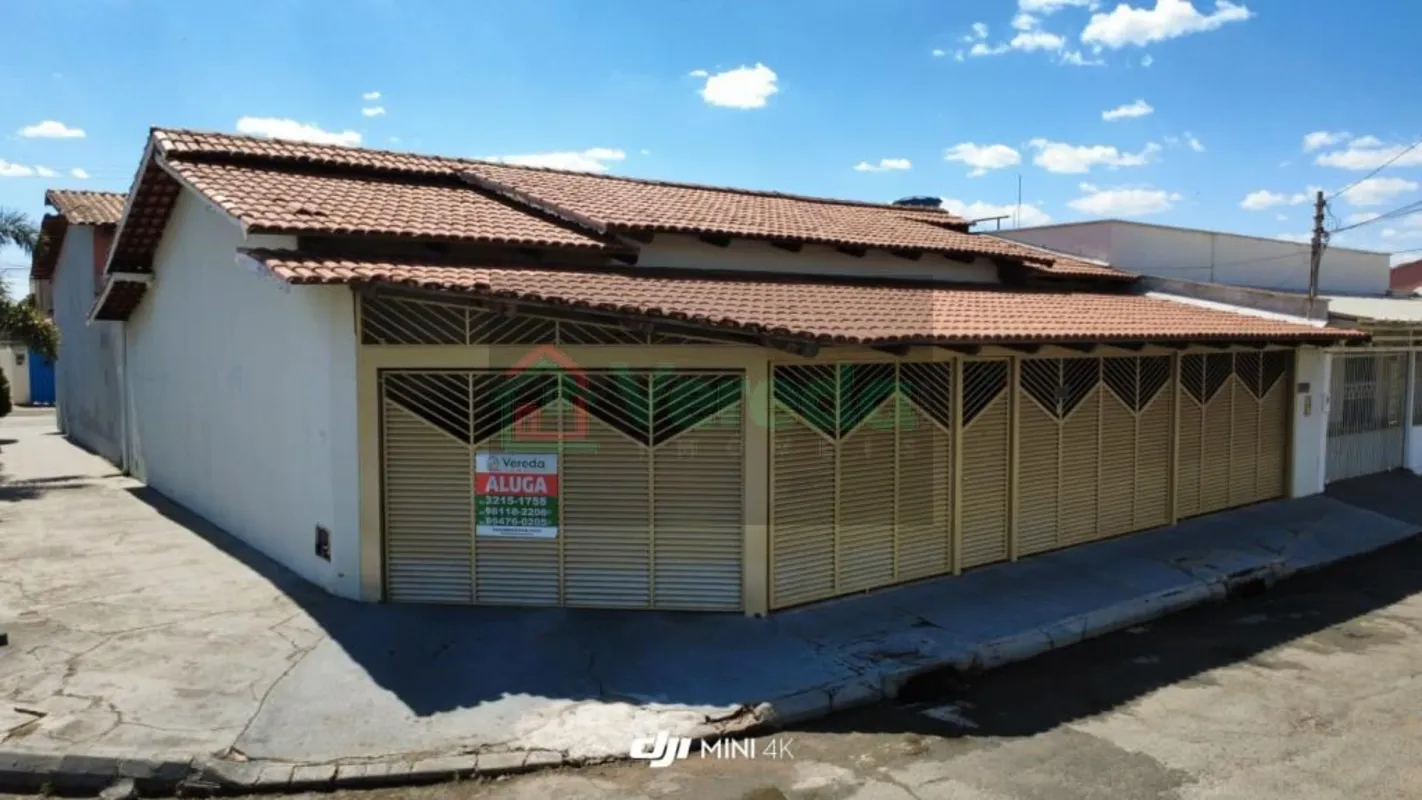 Oportunidade: Casa Espaçosa ao Lado do Shopping Bentivi (antigo Cidade Jardim).S...