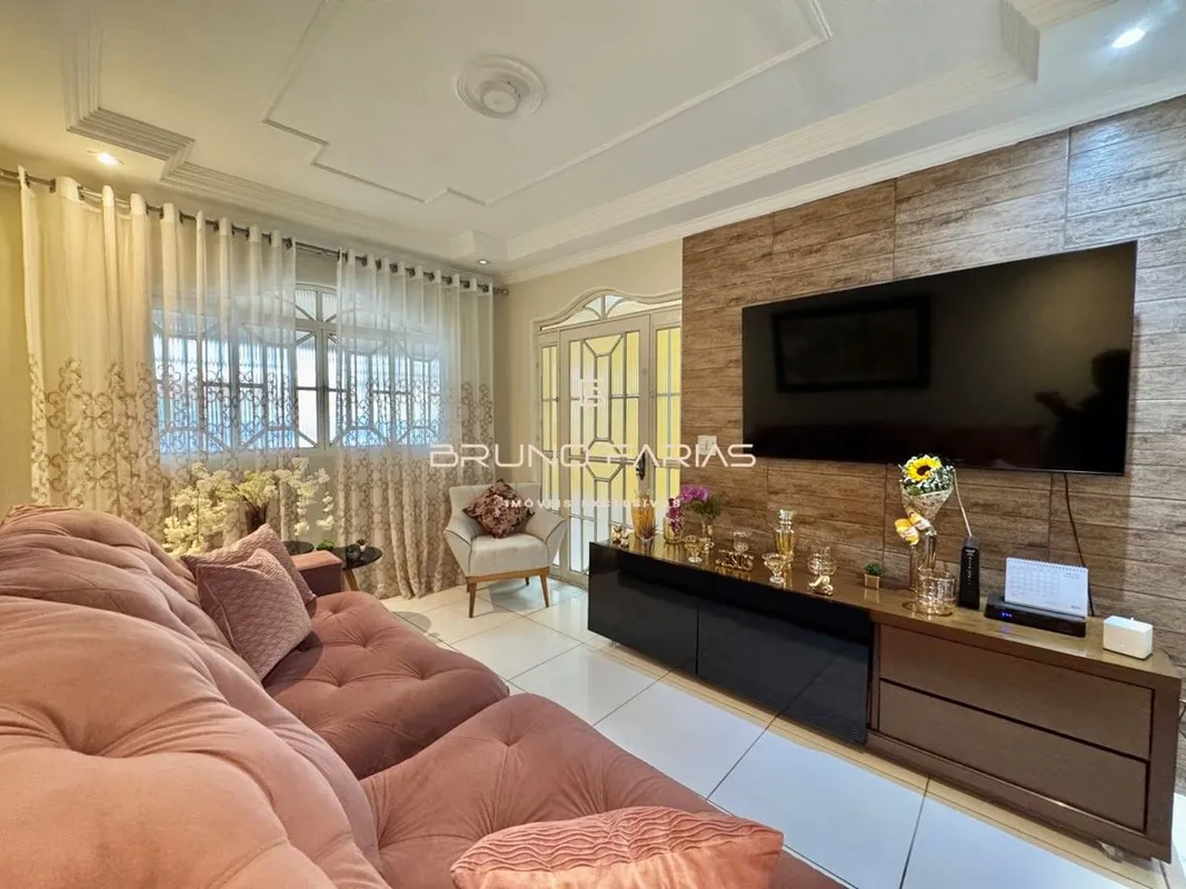 Taguatinga Norte, QNE 29, casa térrea 390 m² de área construída, em lote de 340 ...