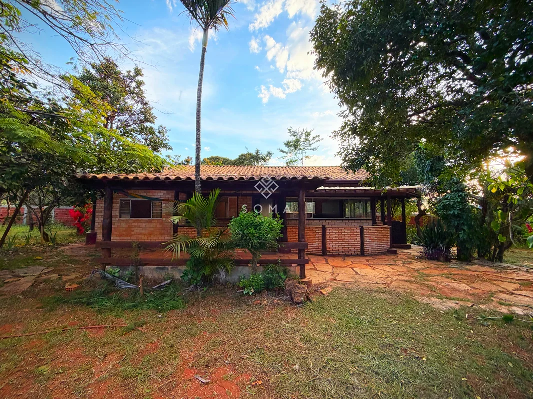 CARACTERÍSTICAS DO IMÓVEL: - 01 Sala - 01 Cozinha integrada - 01 Quartos com suí...