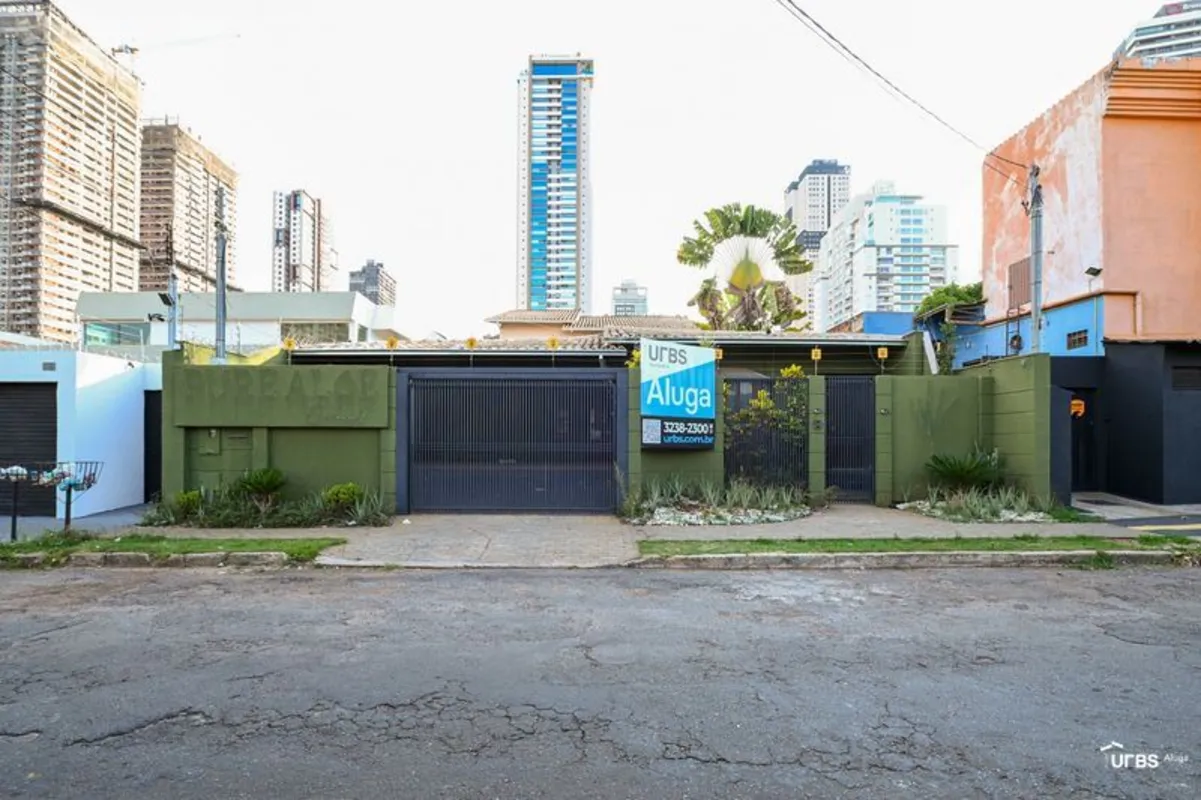 Sobrado no Setor Bueno, localização privilegiada e extremamente segura, ao lado ...