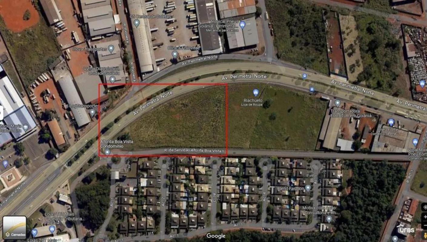 Dois lotes comerciais, sendo lote 11 com 2675,16m2 e lote 12 com 3.162,24m2. 15/...