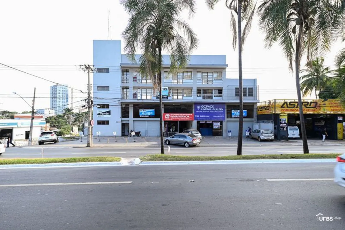 Excelente loja comercial no Setor Aeroporto, localizada na Av. Independência!São...