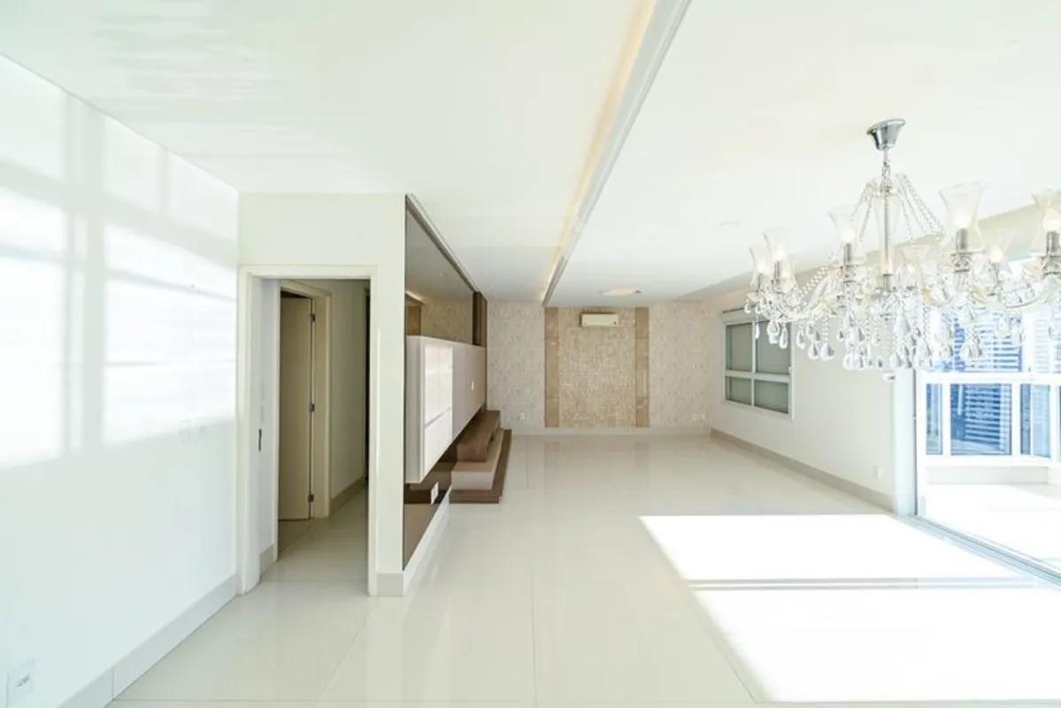 Lindissimo apartamento com 222,25 m², elevador privativo, 4 suítes plenas, sendo...