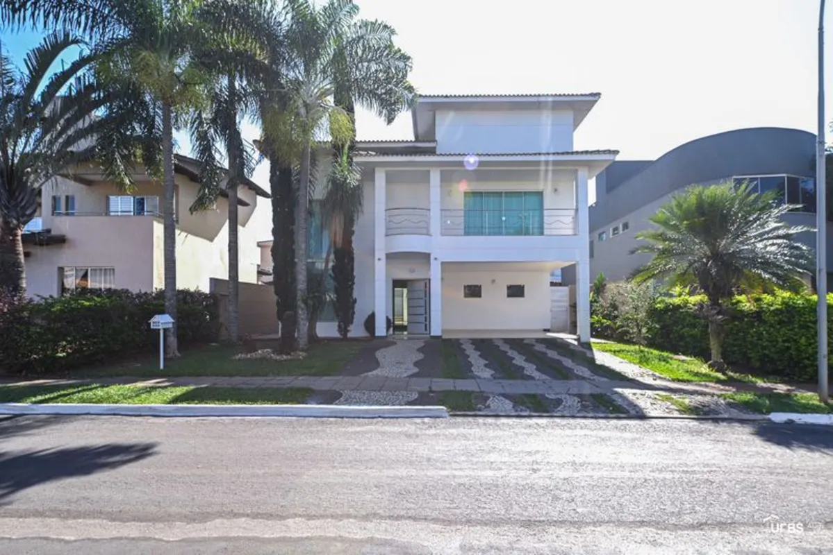 Excelente sobrado no Residencial Granville com 4 suites com varanda sendo 3 com ...