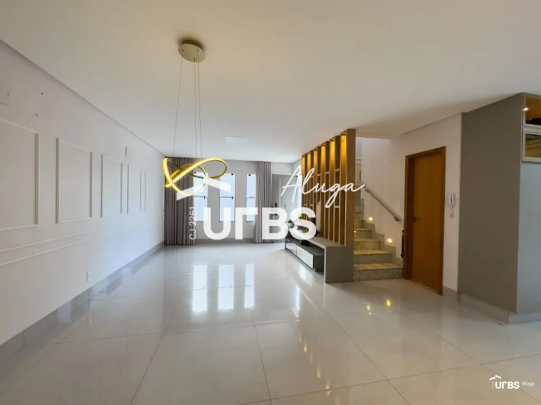Lindo sobrado com 4 quartos, sendo 3 suítes plenas no andar superior e 1 quarto ...