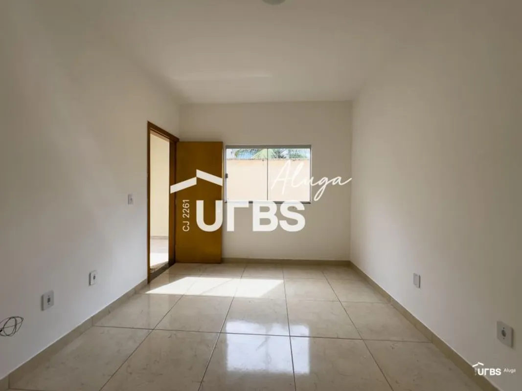 Casa Residencial, Setor Parque Itatiaia.São 3 quartos sendo 1 suíte, sala de est...