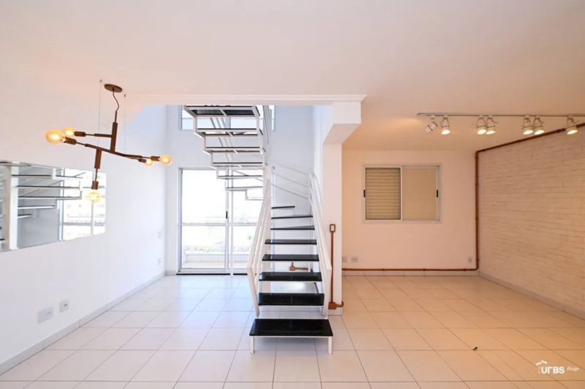 Apartamento Duplex no Edifício Constellation - Setor Oeste.Localizado a poucos m...