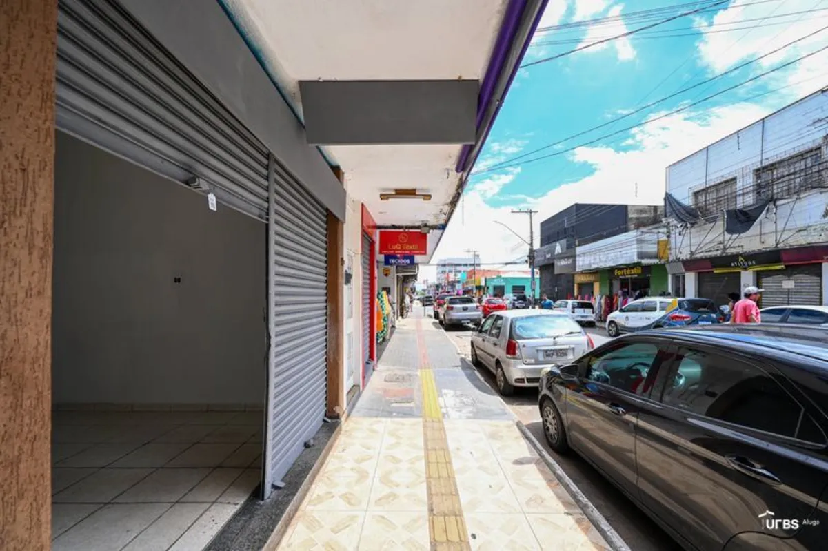 loja comercial, ideal para diversos tipos de atividades, localizada no tradicion...