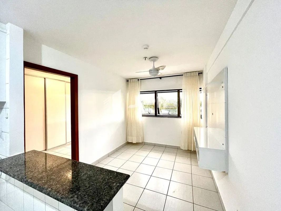 Oportunidade! Apartamento de 1 Quarto Semi-Mobiliado - Residencial Luna Park - E...