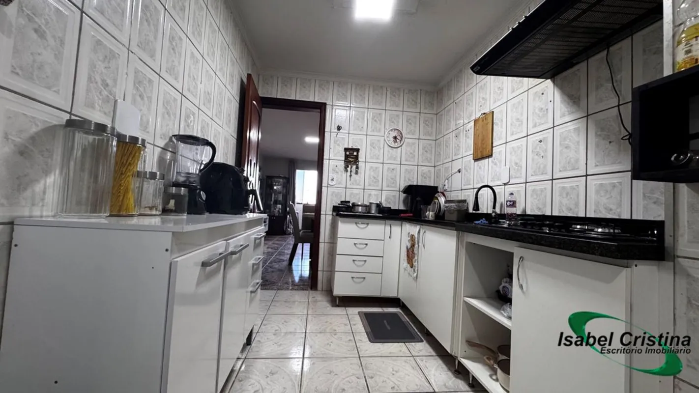 Edifício SandraOportunidade! Excelente apartamento com 02 quartos, banheiro, sal...