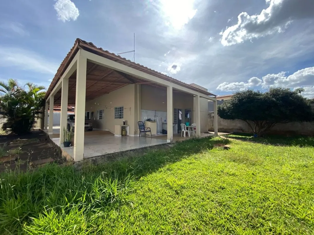Venda em Vicente Pires Rua 10, Residencial IpêCasa na laje, em lote de 800m² com...