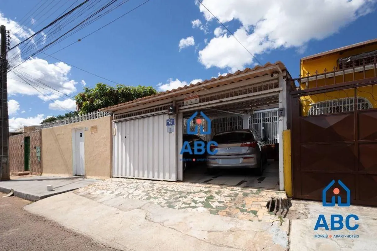 SOBRADO COM PISCINA E ENERGIA SOLAR NO CRUZEIRO VELHO SRES QUADRA 10Excelente op...