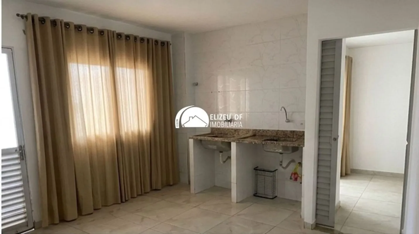 Elizeu DF Imobiliária aluga Kitnet na QNH 09 de Taguatinga, composto por:- 1 qua...