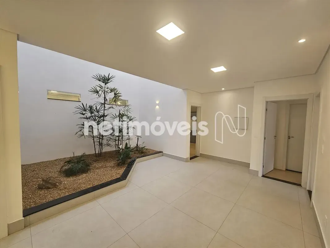 Locação de Casa Exclusiva no Park Way Descubra o privilégio de morar na verdadei...