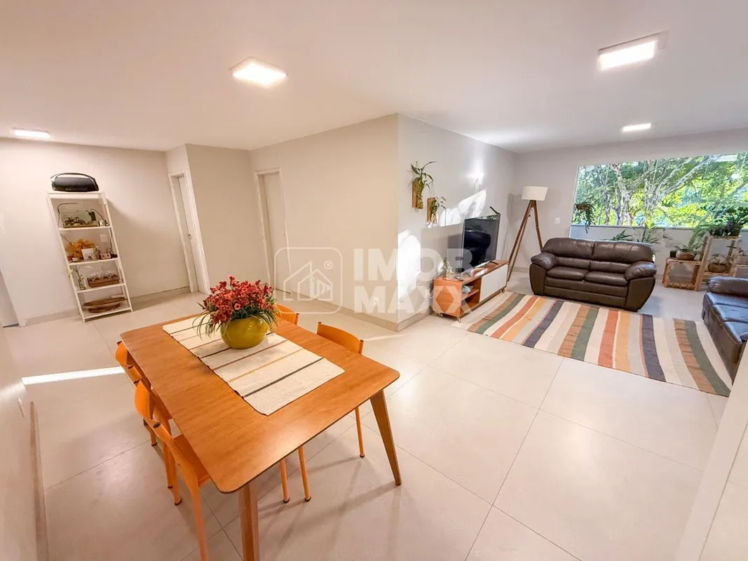 Imobmaxx - Lara e Sol, vendem: Apartamento SQN 215, Asa Norte, Fone: 61-99279-72...