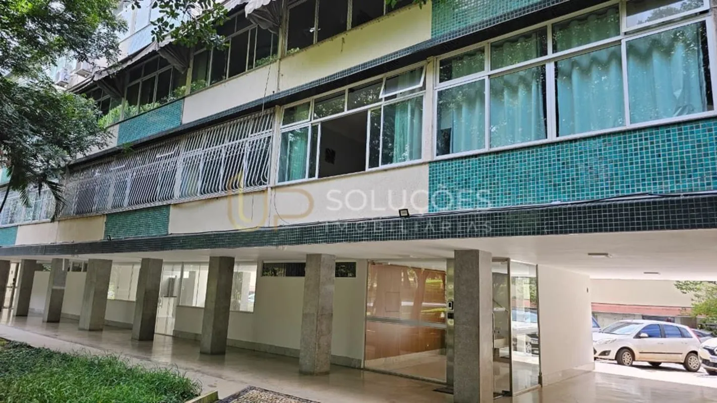 Apartamento Reformado SQN 406 Asa Norte | 3 Quartos | 77m² | Vazado | Vista Livr...