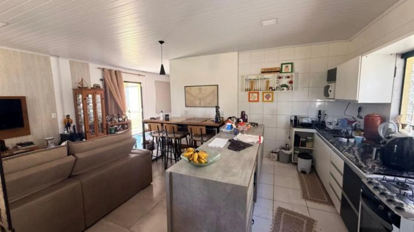Casa à venda em Vicente Pires, com 3 quartos e área total de 800 m². Possui 110 ...