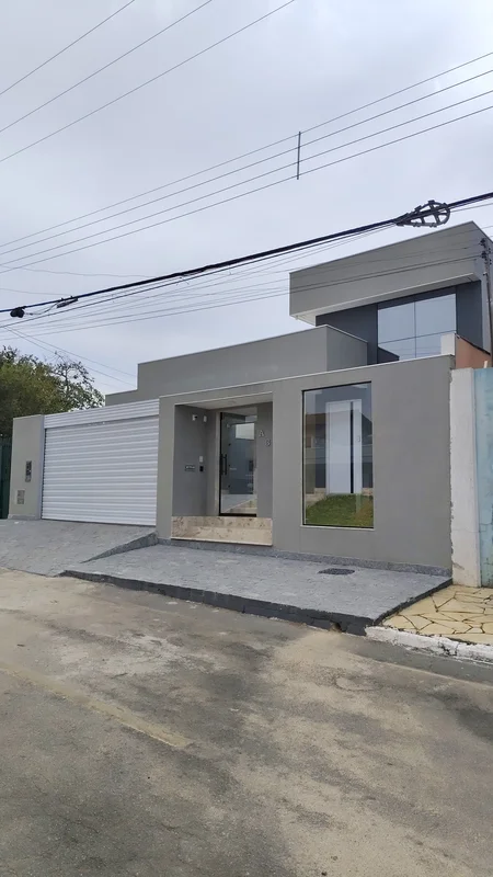 Casa nova e confortável, toda informatizada, com sistema de drenagem no lote, co...