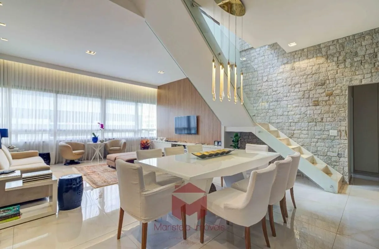 COBERTURA VAZADA NASCENTE, REFORMADA 307,07m² DE ÁREA ÚTIL, VISTA LIVRE.PRIMEIRO...