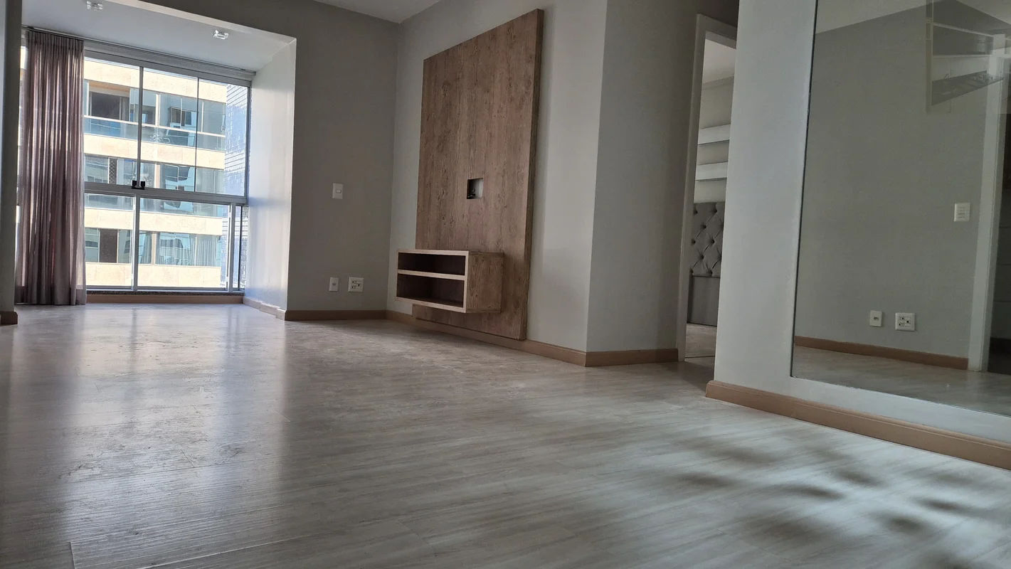 Descubra um apartamento confortável e prático na localização privilegiada do Sud...