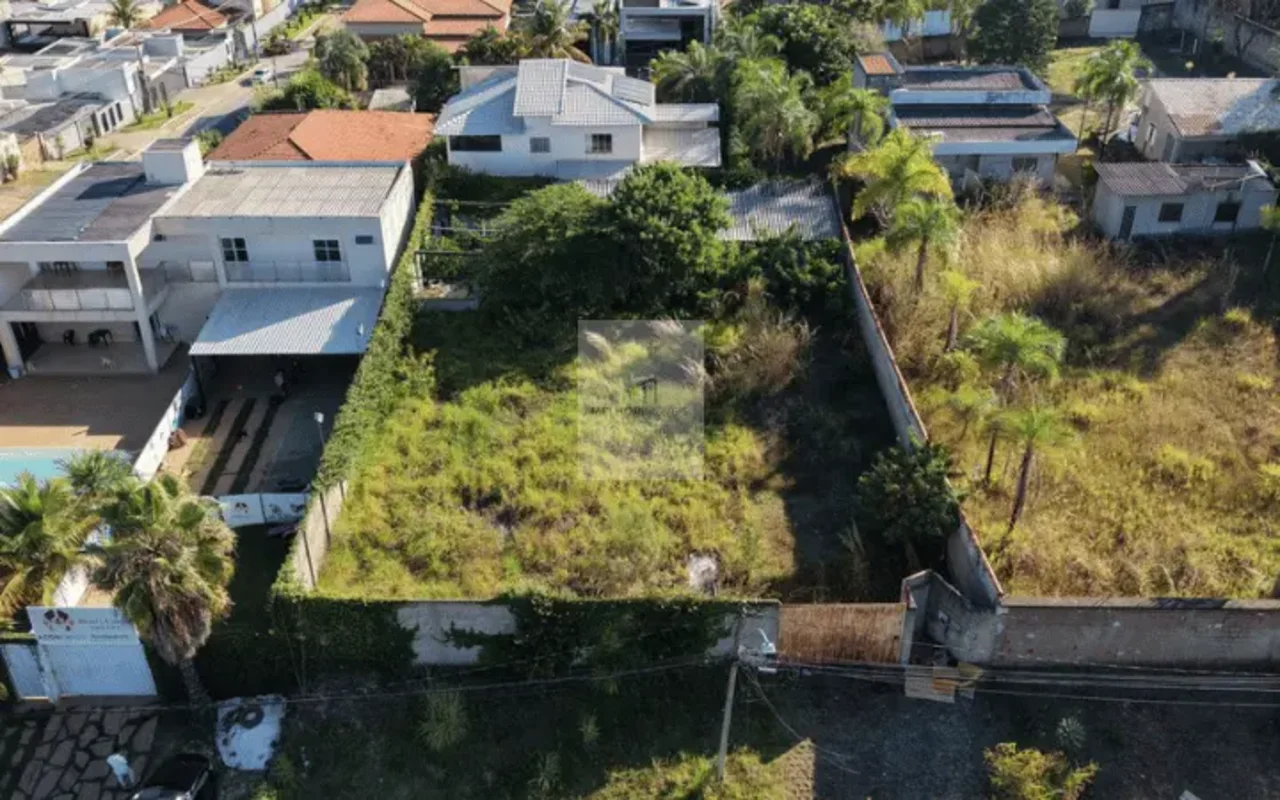  OPORTUNIDADE EXCLUSIVA EM ARNIQUEIRA | ÁREA NOBRE E ALTO POTENCIAL DE VALORIZAÇ...