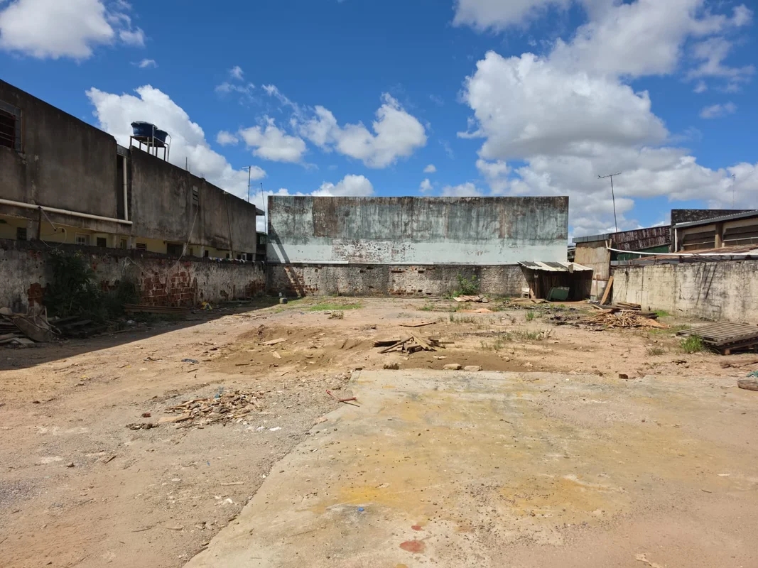 Oportunidade Comercial em Taguatinga !!!.Apresentamos um espaço comercial em Tag...