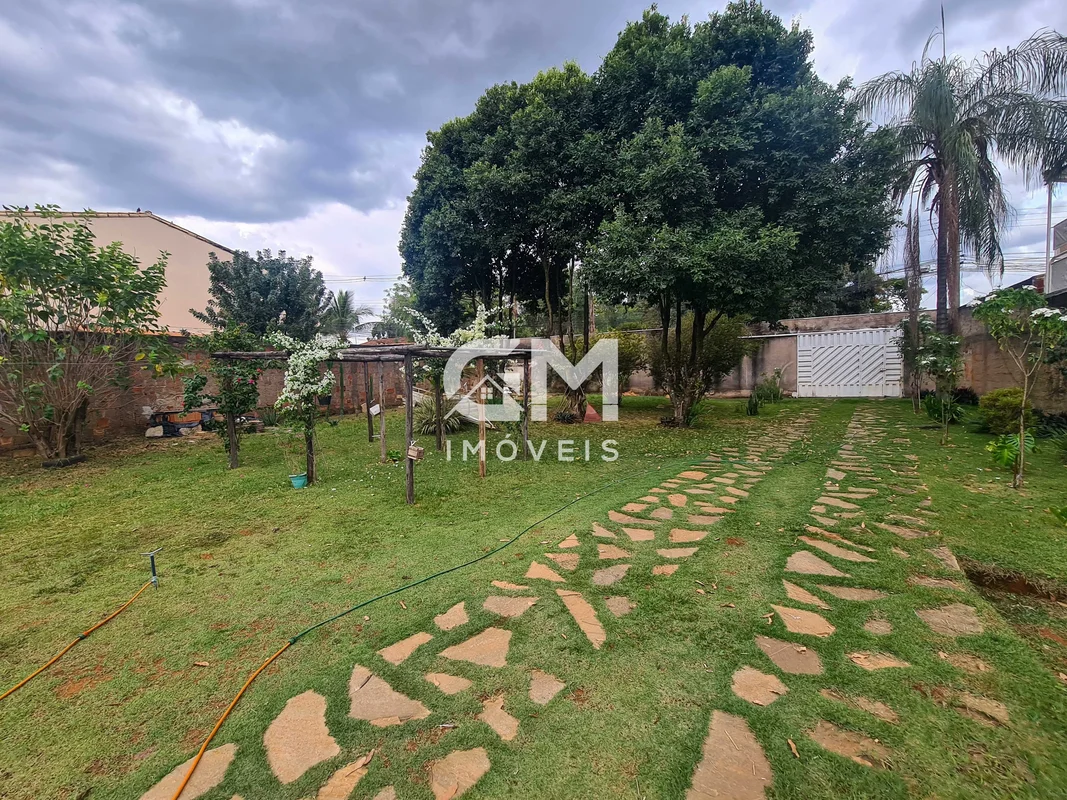 GM IMÓVEIS VENDE CASA NO SETOR DE MANÕES DE SOBRADINHO - DFTerreno 900 m²Área Co...