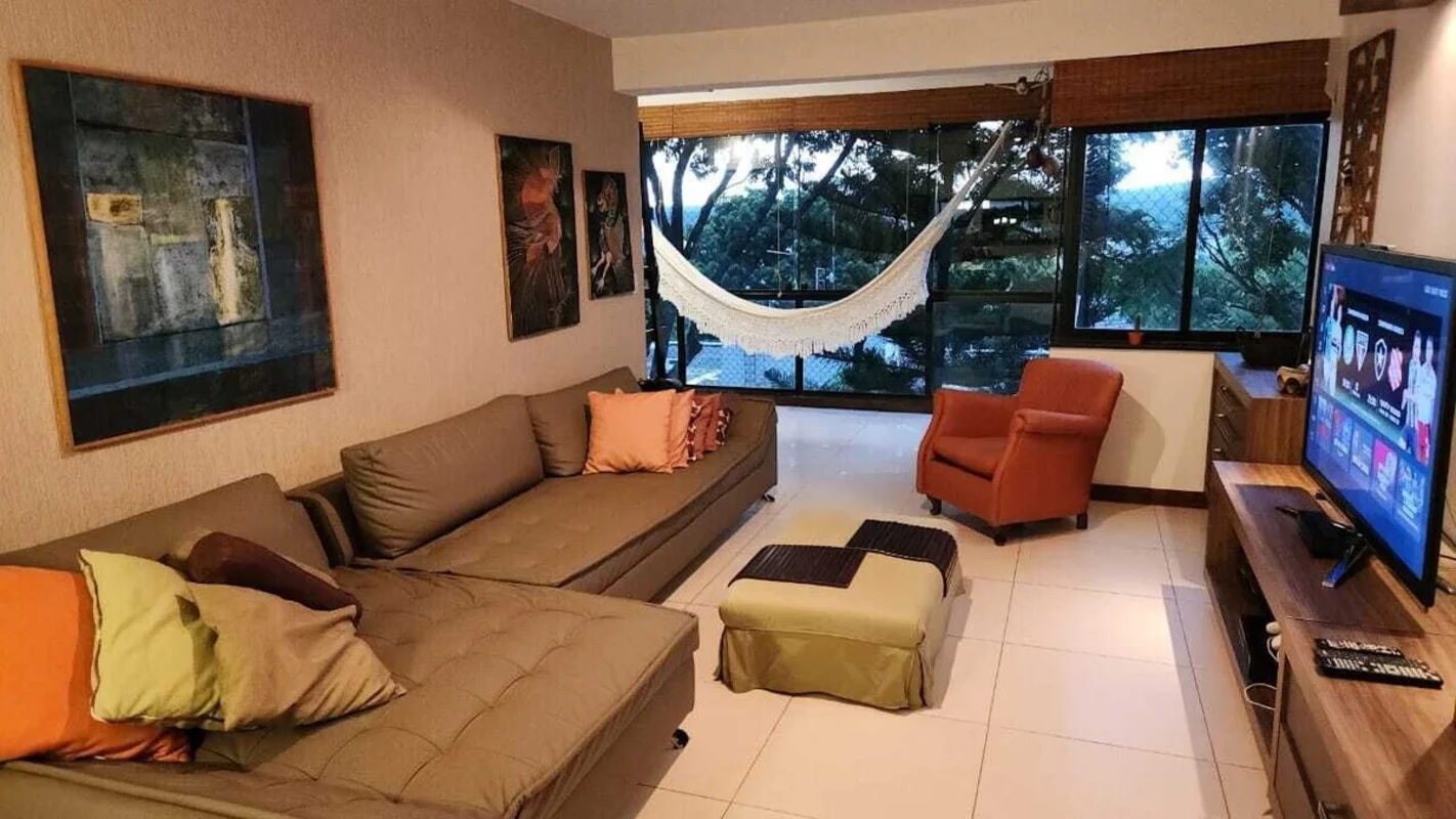 Apartamento mobiliado para locação na SQN 316 Norte – Vista livre para o verde e...