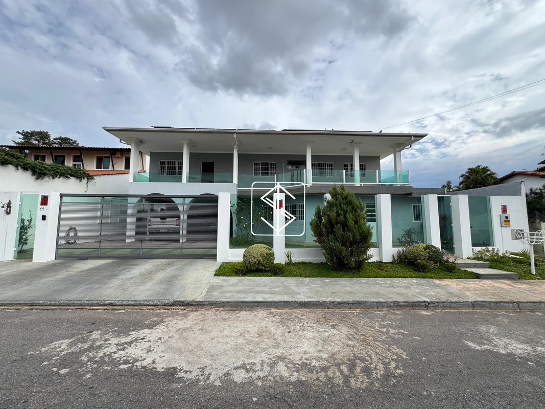 SHIS QI 29 | Lago SulCasa de alto padrão com 420m² de área útil, localizada em u...