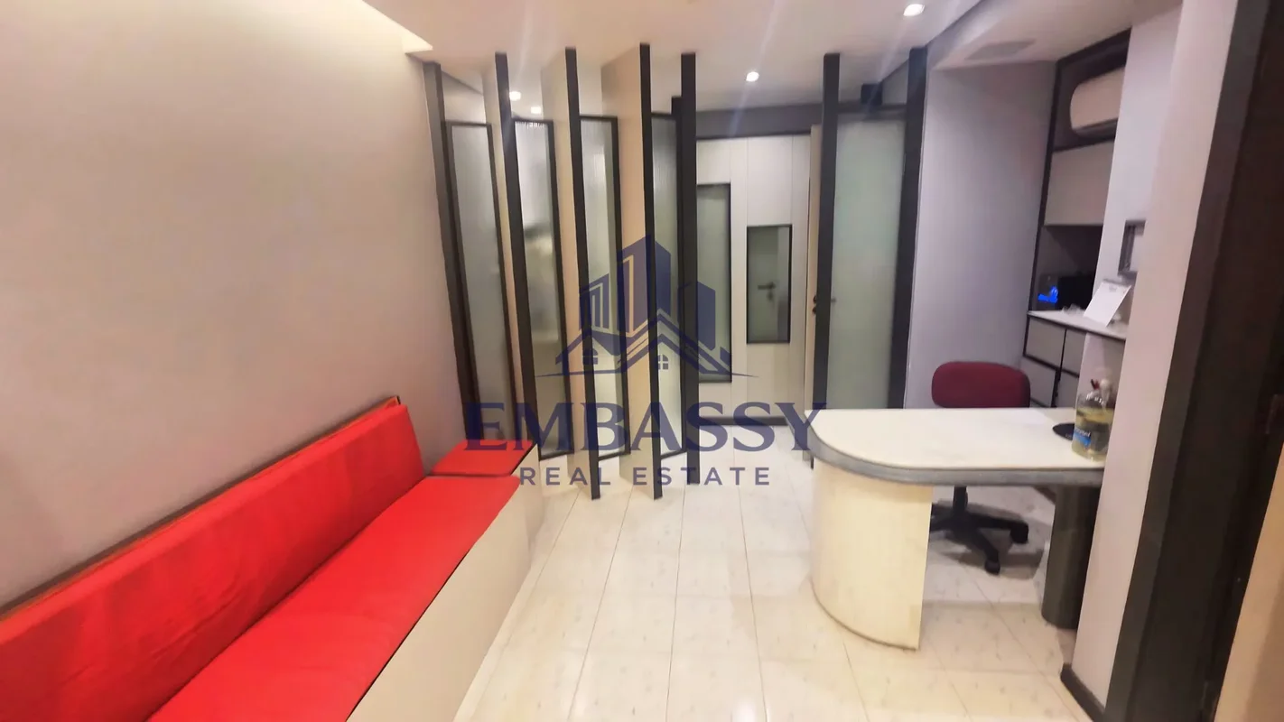 Sala clínica de aproximadamente 60m² à venda na SHLS, ASA SUL, Brasília, DF. Loc...