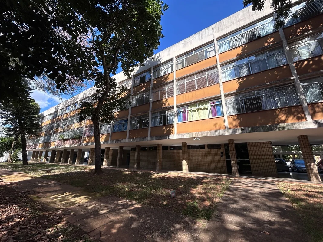 SQN 409 BLOCO BAPARTAMENTO, 2º ANDAR, POENTE, VISTA LIVRE COMPOSTO DE:SALA COM V...