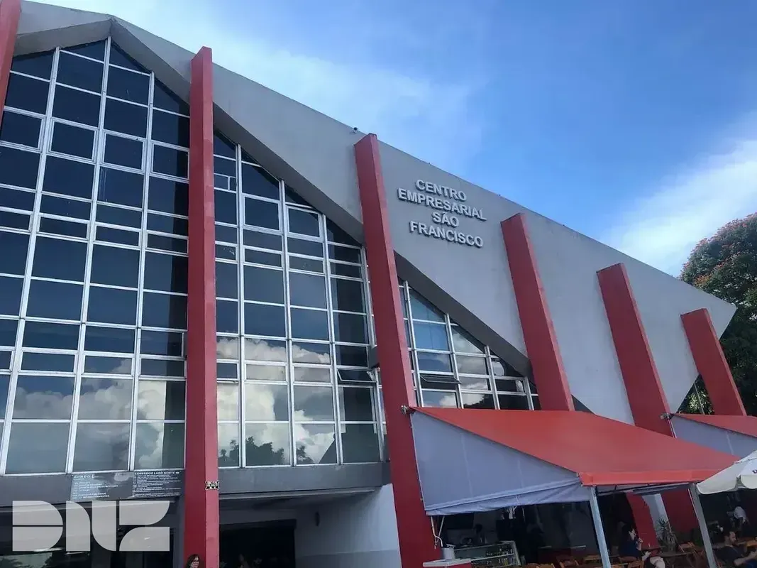 DNZ Imóveis Vende:Asa Sul, EQS 102/103.Conjunto comercial estratégico com excele...