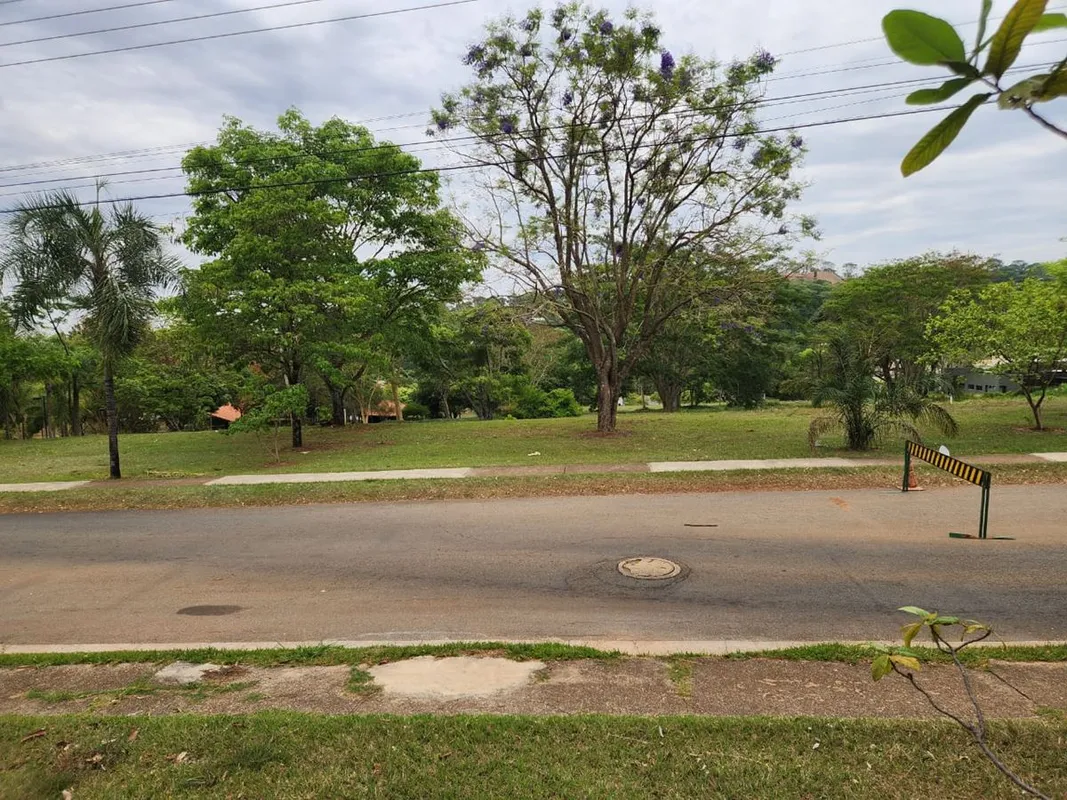 Lote Aldeia do Vale de frente a feirinha, 1.622 m2 em uma localização privilegia...