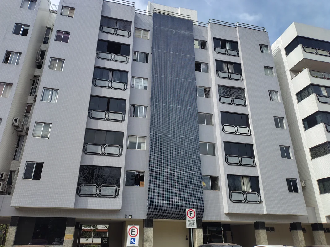 Excelente apartamento para locação na SQSW 304, Bloco A, 3º andar, vista livre[-...