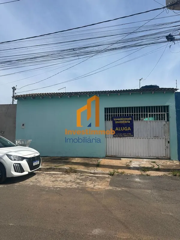 Casa para locação QR 212 CJ 18 Samambaia Norte, Brasília/DF. - 03 Quartos;- Sala...