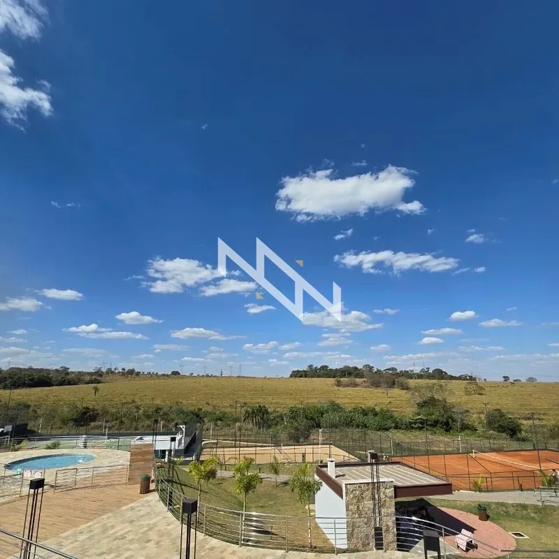 Lote à venda no Vinhas Flamboyant, uma excelente oportunidade para construir ou ...