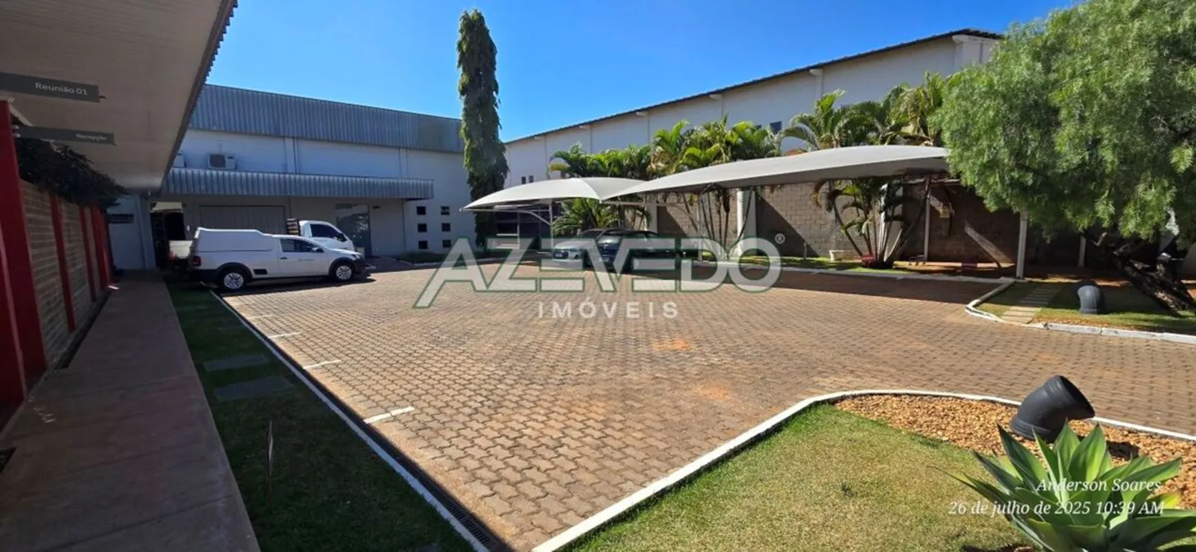 -Porteira fechada;-620m² de área construída;-Sistema fotovoltaico e sistema fanc...