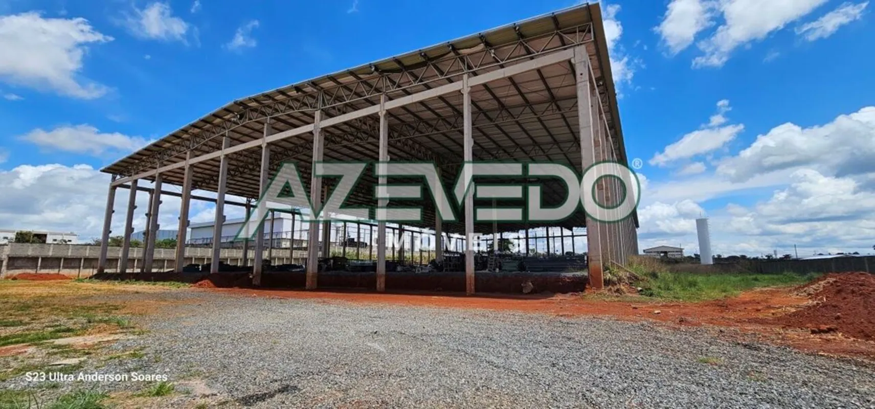 Galpão com 9.000 m² de área de armazenamento,Pé direito com 12m;Piso usinado;Sis...