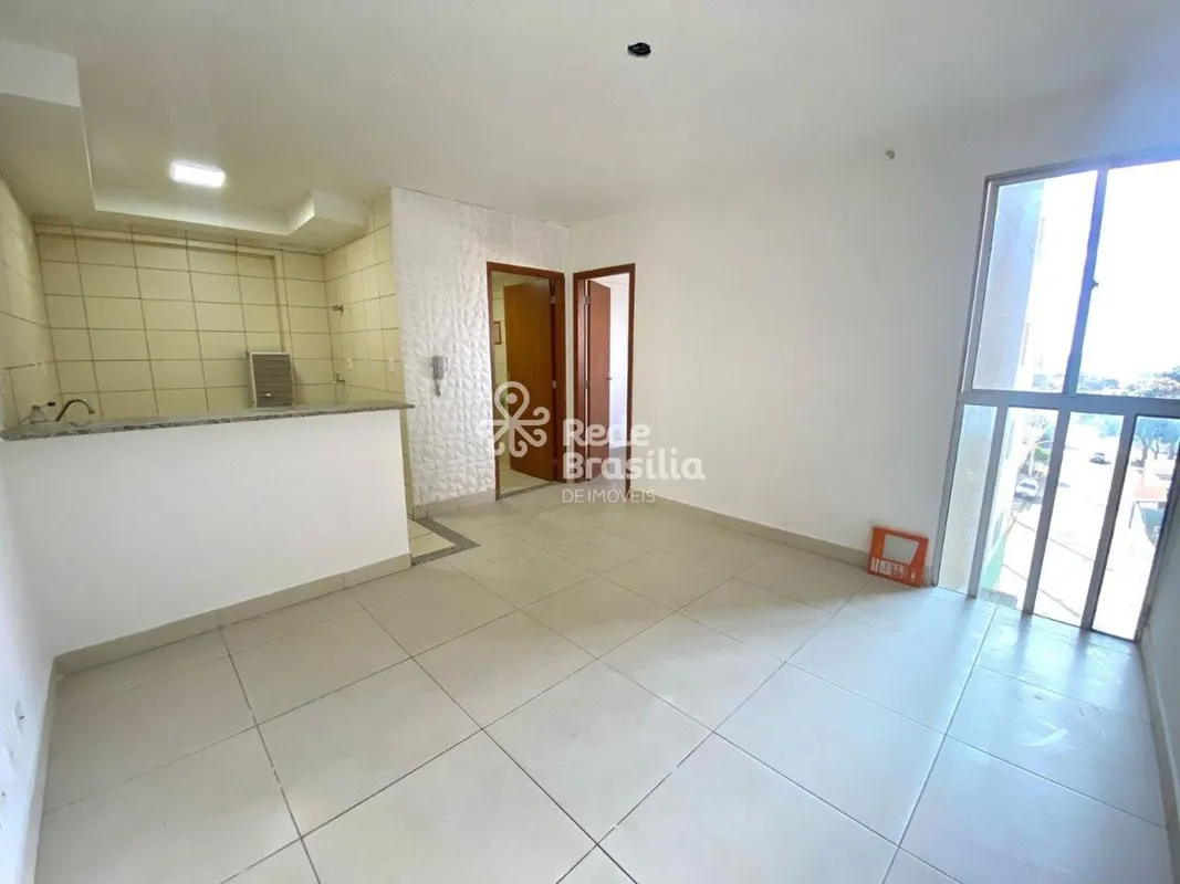 Apartamento no Condominio Rio amazonas Samambaia Sul.-Sala ampla vista livre-Coz...
